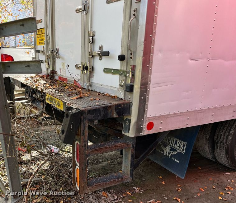 image for item DH8593 2013 Isuzu NRR box truck