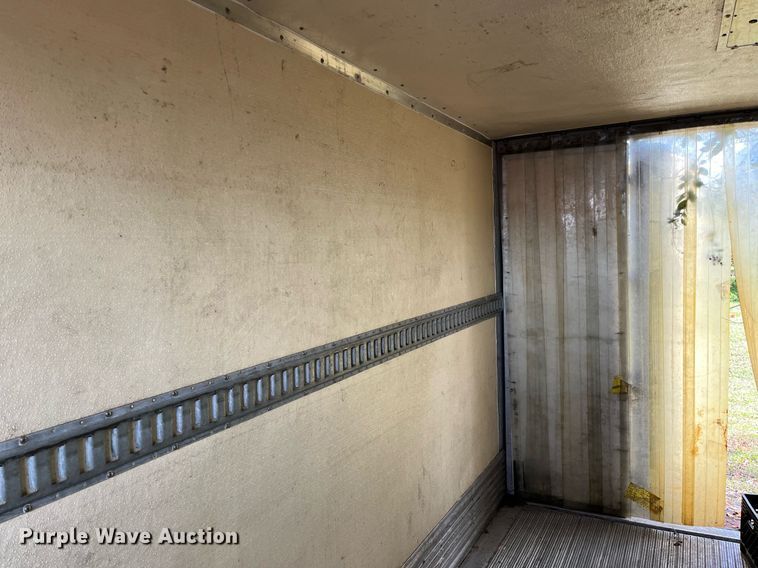 image for item DH8593 2013 Isuzu NRR box truck