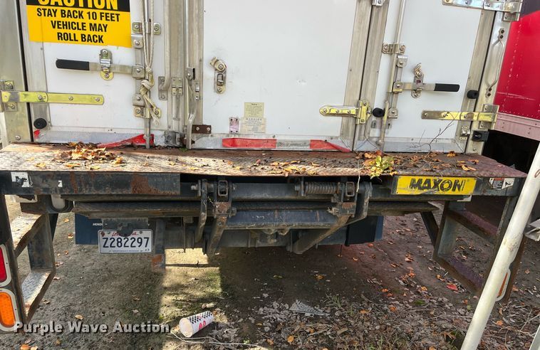 image for item DH8593 2013 Isuzu NRR box truck