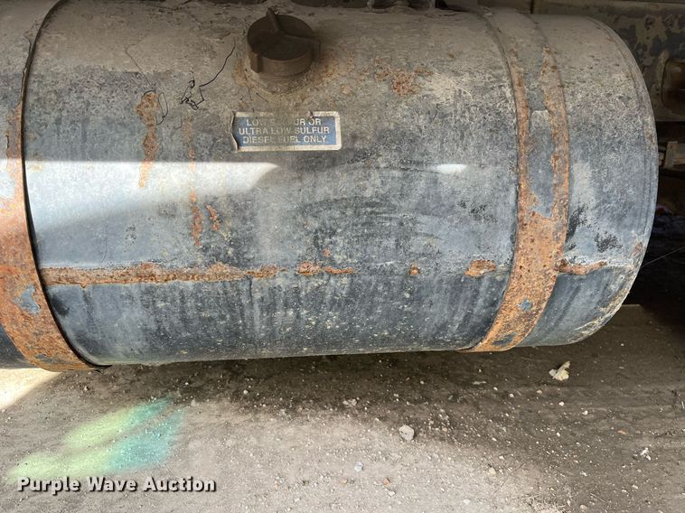 image for item DH8593 2013 Isuzu NRR box truck