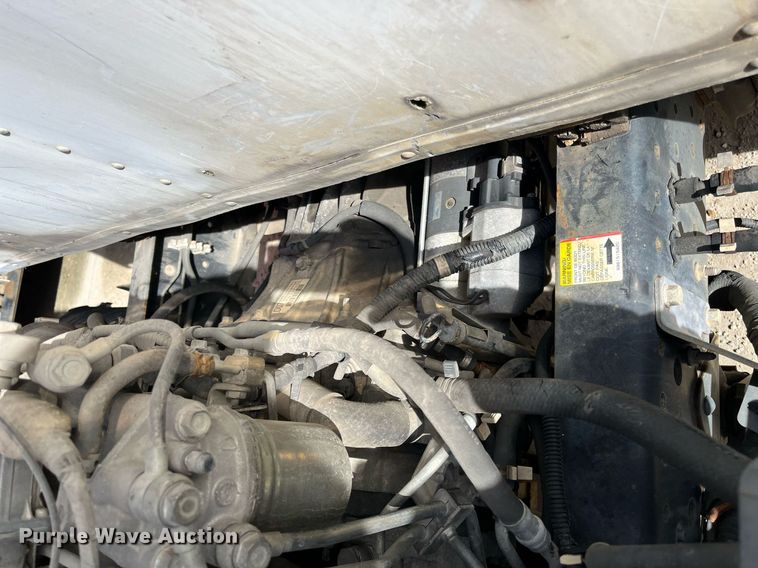 image for item DH8593 2013 Isuzu NRR box truck