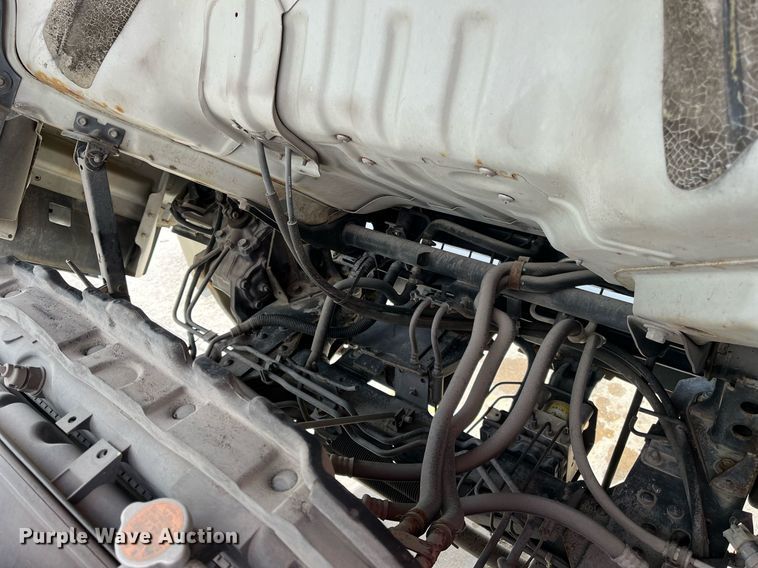 image for item DH8593 2013 Isuzu NRR box truck