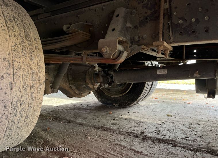 image for item DH8593 2013 Isuzu NRR box truck