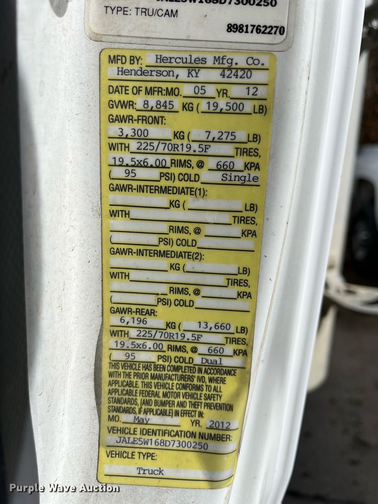 image for item DH8593 2013 Isuzu NRR box truck