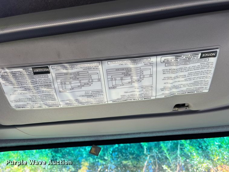 image for item DH8595 2013 Isuzu NRR refrigerated truck