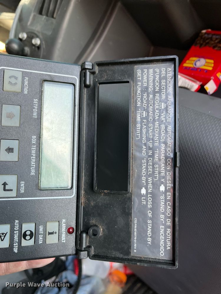 image for item DH8595 2013 Isuzu NRR refrigerated truck