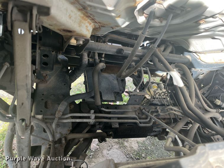 image for item DH8603 2013 Isuzu NRR refrigerated truck