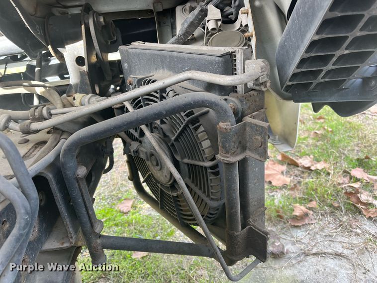 image for item DH8603 2013 Isuzu NRR refrigerated truck