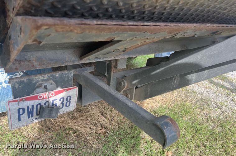 image for item DH8604 2013 Isuzu NRR refrigerated truck