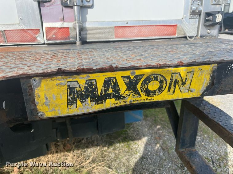 image for item DH8604 2013 Isuzu NRR refrigerated truck