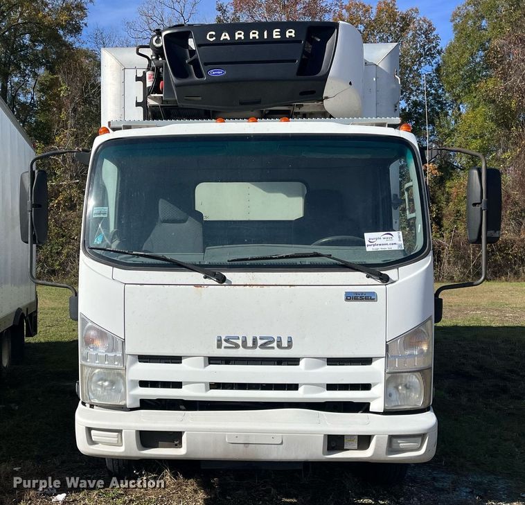 image for item DH8610 2013 Isuzu NRR refrigerated truck