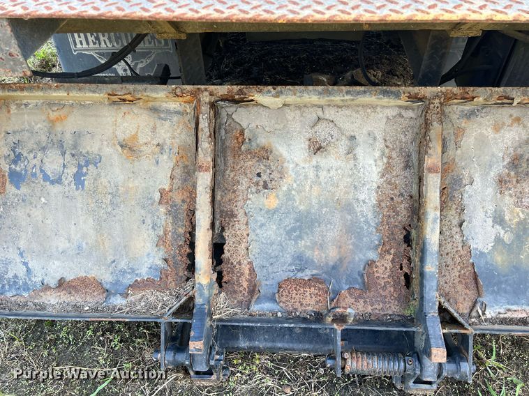 image for item DH8610 2013 Isuzu NRR refrigerated truck