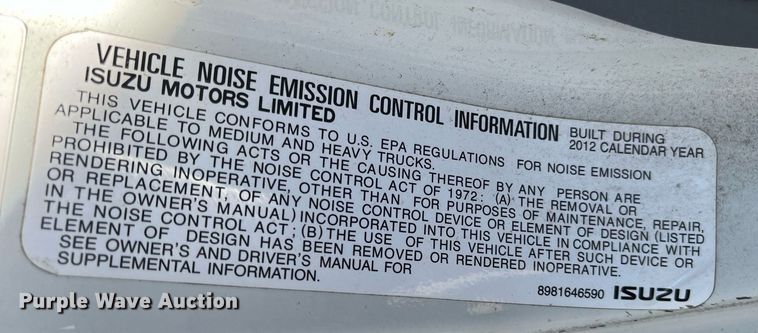 image for item DH8610 2013 Isuzu NRR refrigerated truck