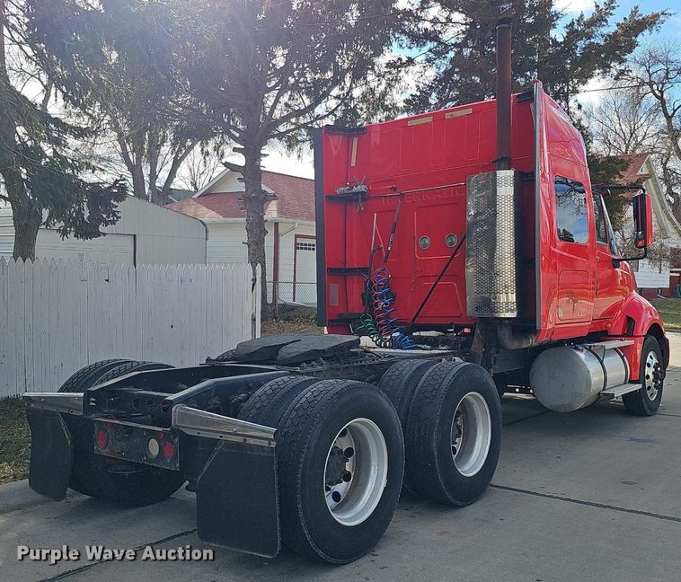 image for item DK0544 2011 International ProStar Premium Eagle   semi truck