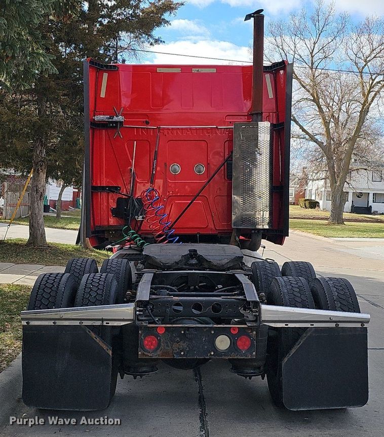 image for item DK0544 2011 International ProStar Premium Eagle   semi truck