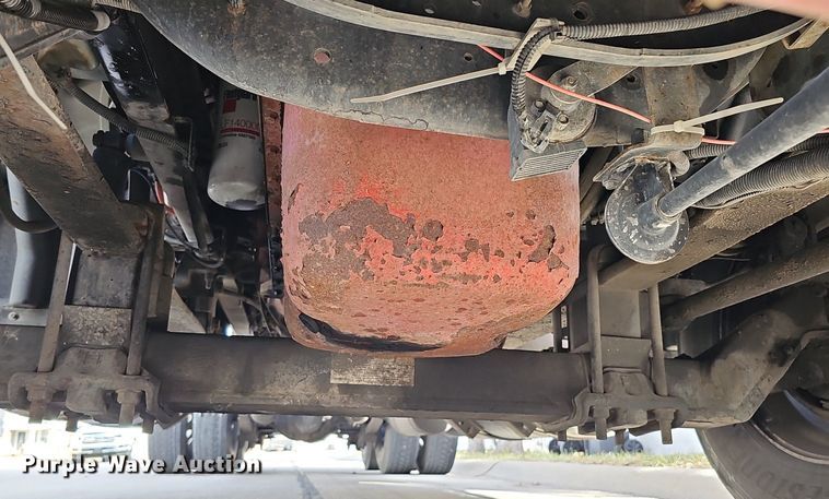 image for item DK0544 2011 International ProStar Premium Eagle   semi truck