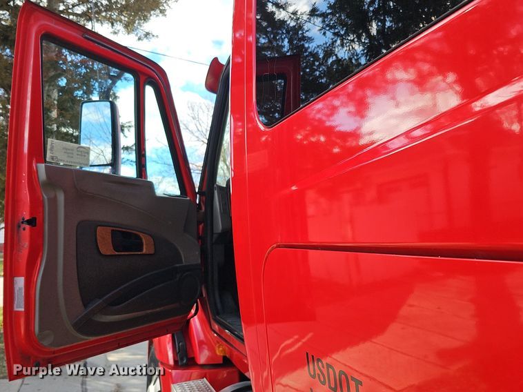 image for item DK0544 2011 International ProStar Premium Eagle   semi truck