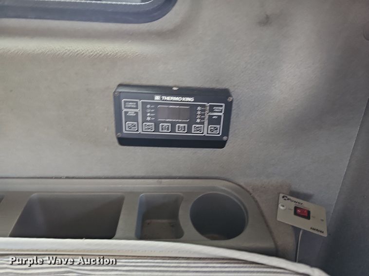 image for item DK0544 2011 International ProStar Premium Eagle   semi truck