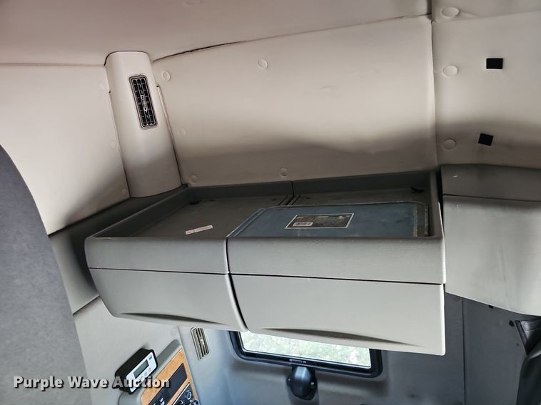 image for item DK0544 2011 International ProStar Premium Eagle   semi truck