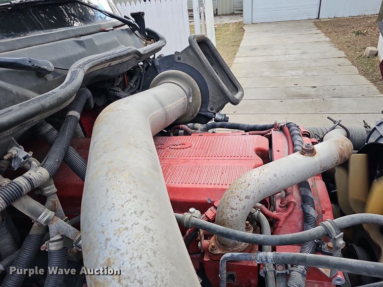 image for item DK0544 2011 International ProStar Premium Eagle   semi truck