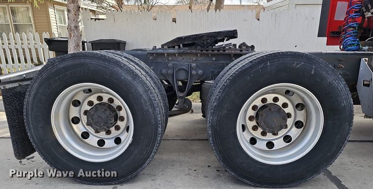 image for item DK0544 2011 International ProStar Premium Eagle   semi truck