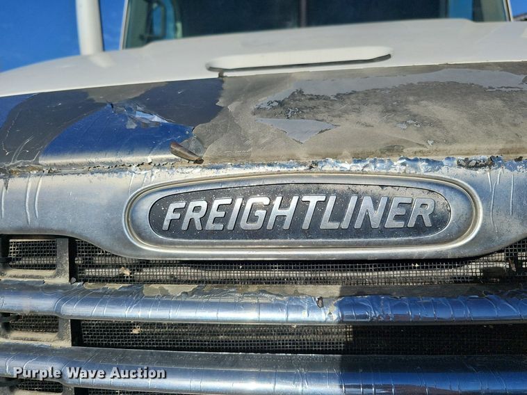 image for item DK0565 2007 Freightliner Columbia semi truck