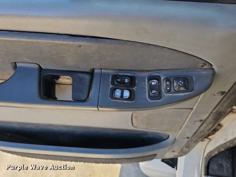 image for item DK0565 2007 Freightliner Columbia semi truck