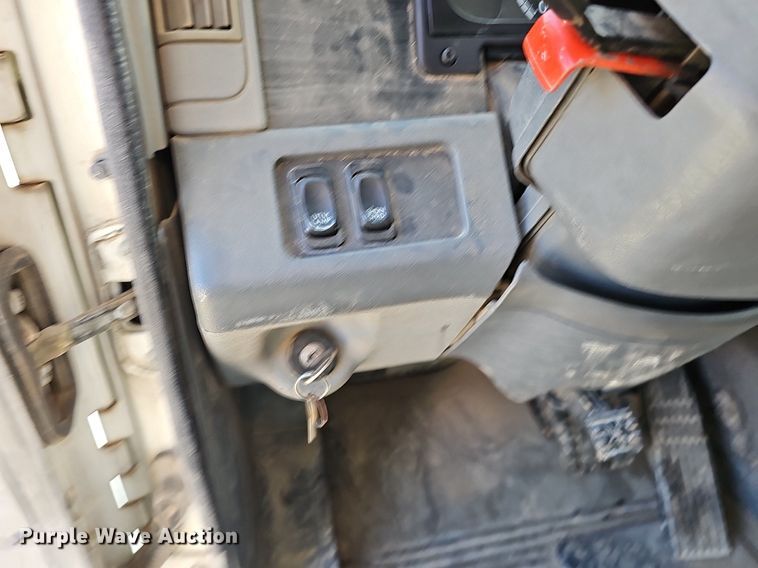 image for item DK0565 2007 Freightliner Columbia semi truck