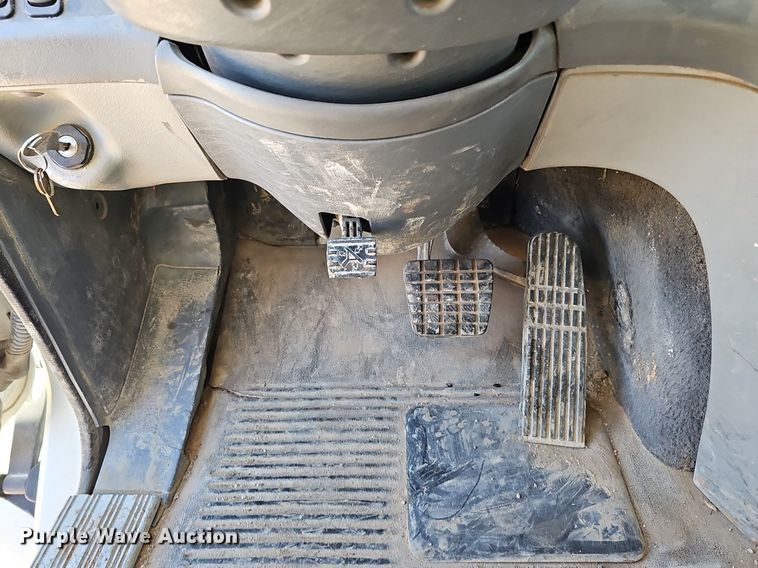 image for item DK0565 2007 Freightliner Columbia semi truck