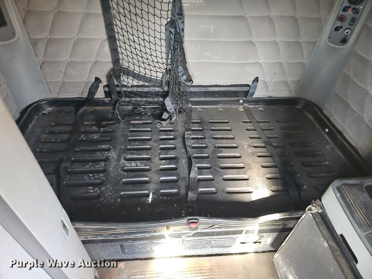 image for item DK0565 2007 Freightliner Columbia semi truck