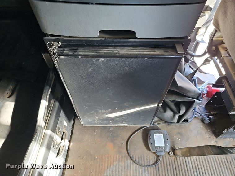 image for item DK0565 2007 Freightliner Columbia semi truck