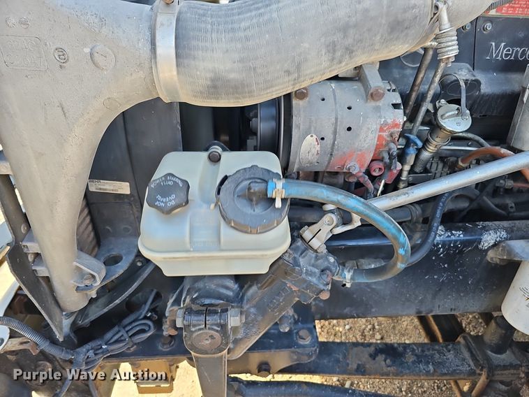 image for item DK0565 2007 Freightliner Columbia semi truck