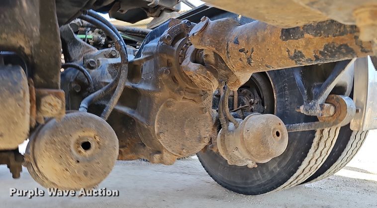 image for item DK0565 2007 Freightliner Columbia semi truck