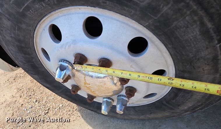 image for item DK0565 2007 Freightliner Columbia semi truck