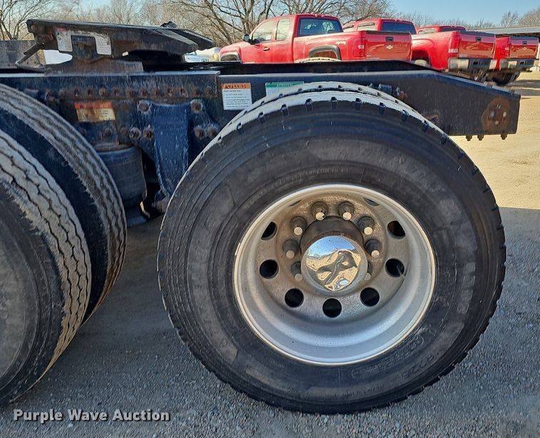 image for item DK0565 2007 Freightliner Columbia semi truck