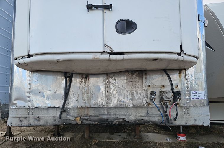 image for item DK0599 2005 Wabash National Arctic Lite RFKWHSA refrigerated van trailer