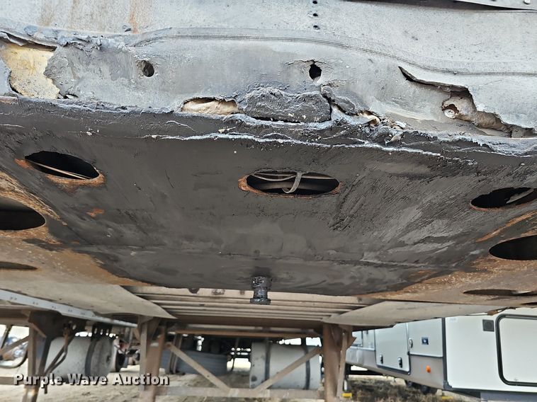 image for item DK0599 2005 Wabash National Arctic Lite RFKWHSA refrigerated van trailer