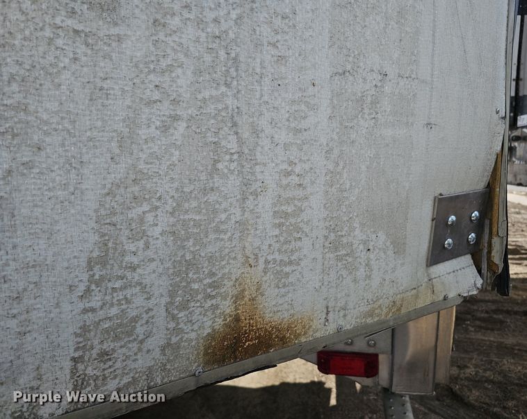 image for item DK0599 2005 Wabash National Arctic Lite RFKWHSA refrigerated van trailer