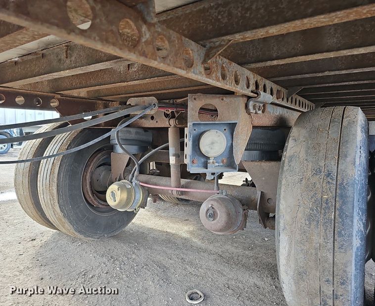 image for item DK0599 2005 Wabash National Arctic Lite RFKWHSA refrigerated van trailer