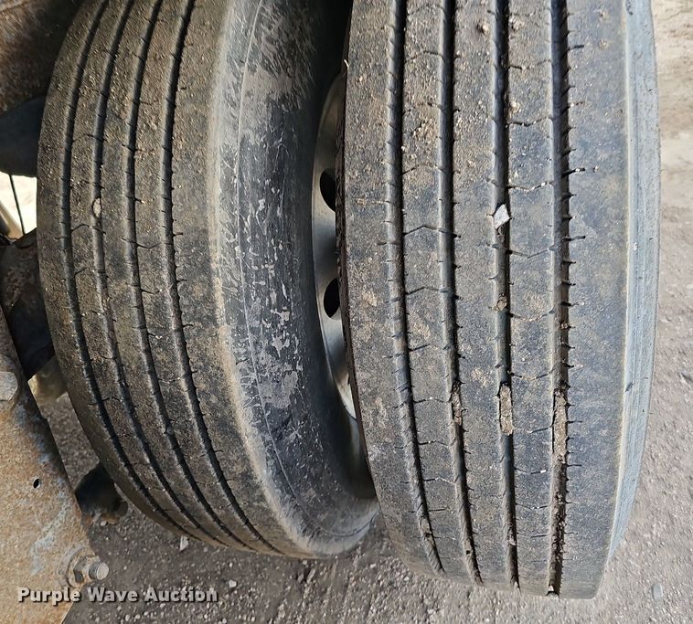 image for item DK0599 2005 Wabash National Arctic Lite RFKWHSA refrigerated van trailer