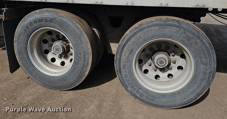 image for item DK0599 2005 Wabash National Arctic Lite RFKWHSA refrigerated van trailer