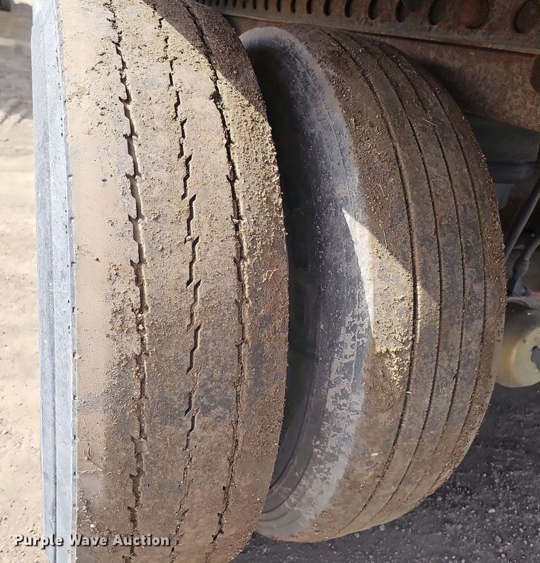 image for item DK0599 2005 Wabash National Arctic Lite RFKWHSA refrigerated van trailer