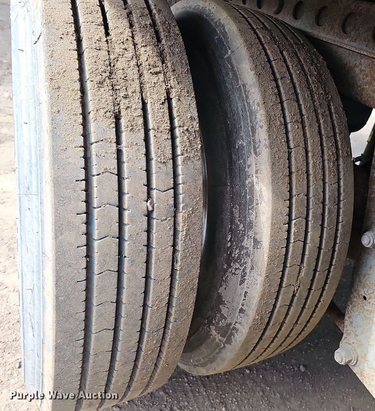 image for item DK0599 2005 Wabash National Arctic Lite RFKWHSA refrigerated van trailer