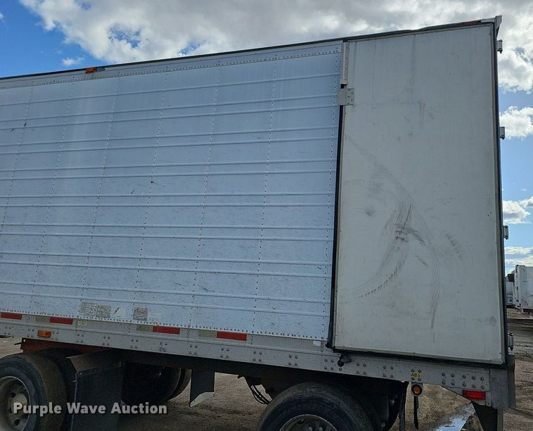 image for item DK0600 2006 Wabash National Arctic Lite RFLWHSA refrigerated van trailer