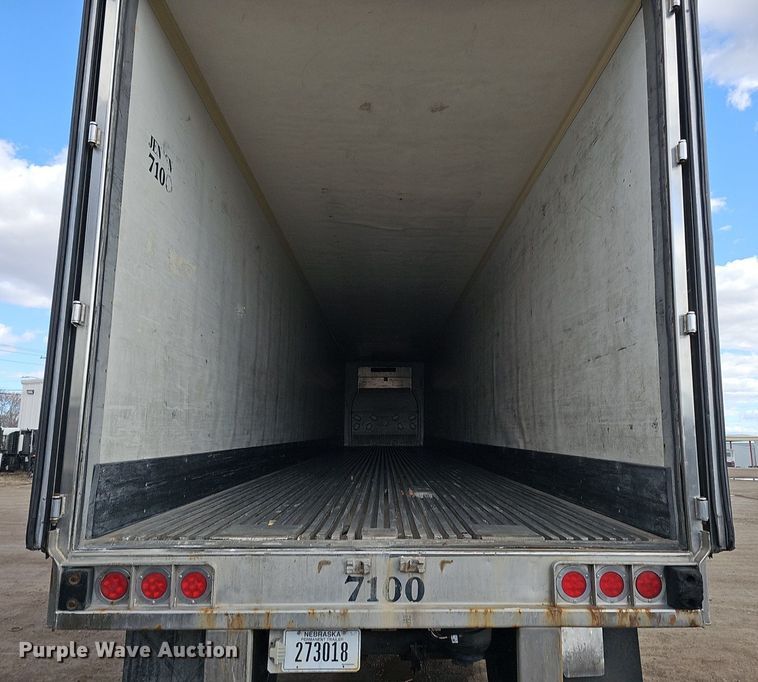 image for item DK0600 2006 Wabash National Arctic Lite RFLWHSA refrigerated van trailer