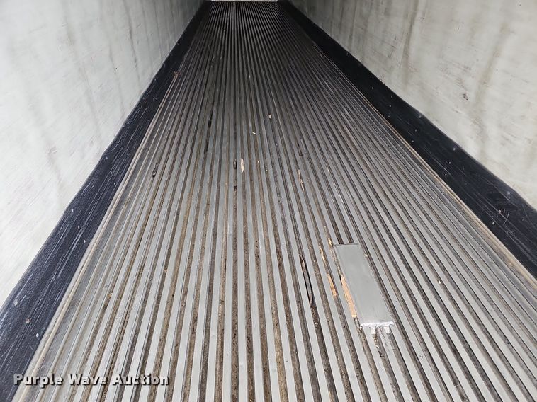 image for item DK0600 2006 Wabash National Arctic Lite RFLWHSA refrigerated van trailer