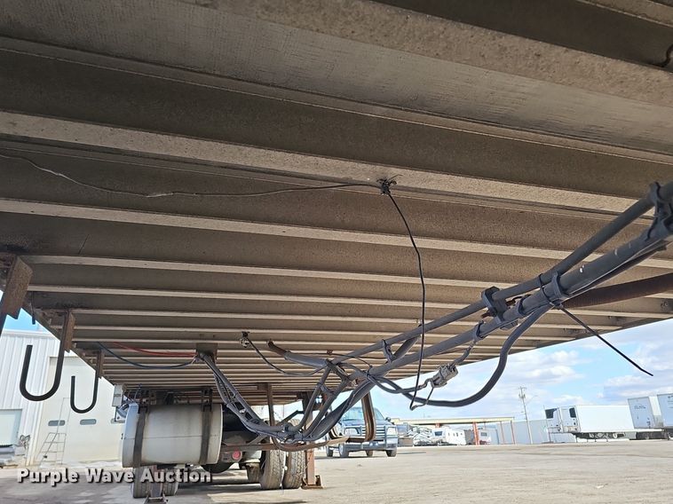 image for item DK0600 2006 Wabash National Arctic Lite RFLWHSA refrigerated van trailer