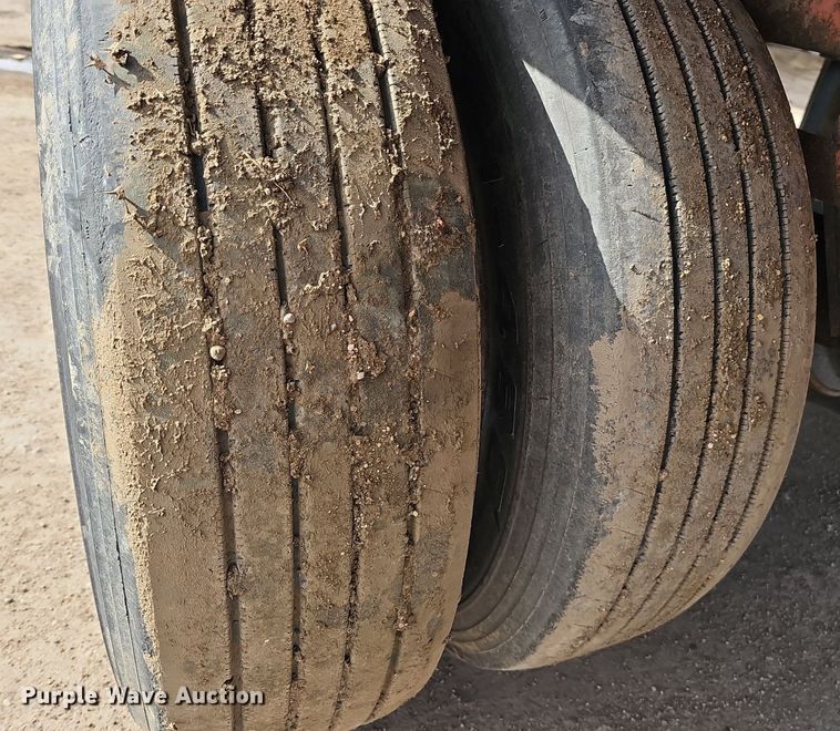 image for item DK0600 2006 Wabash National Arctic Lite RFLWHSA refrigerated van trailer