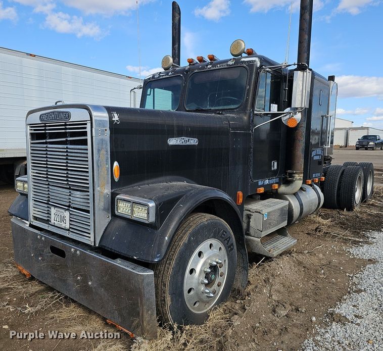 image for item DK0601 1986 Freightliner FLC semi truck