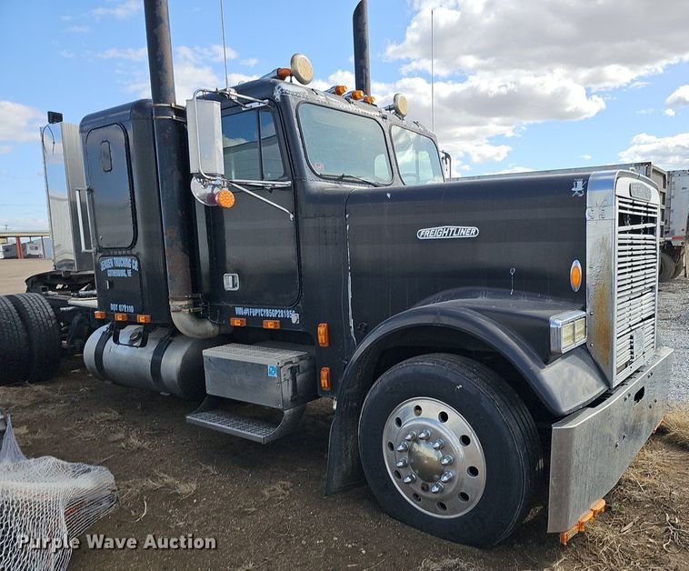 image for item DK0601 1986 Freightliner FLC semi truck